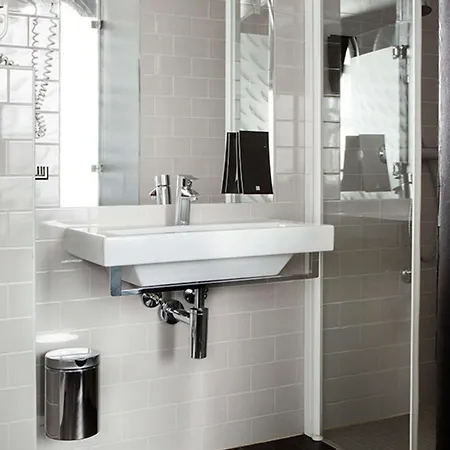 Comfort Grand Hotell 3*
